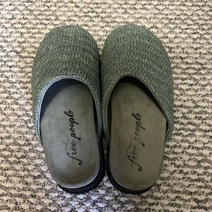 Free People clog slippers size 6 color Sage